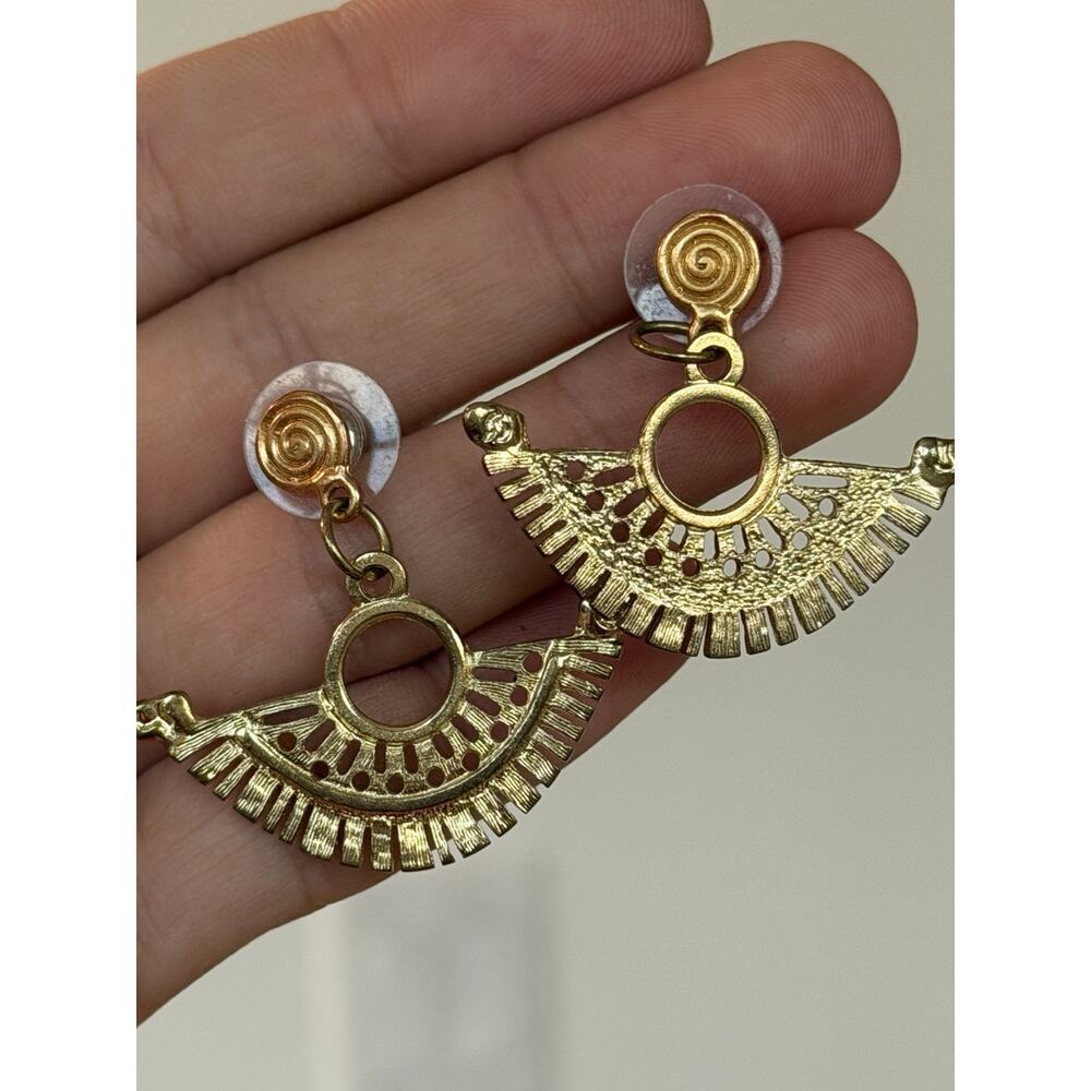 Vintage Gold Tone Tribal Fan Drop Earrings Statement Dangle Earring Spiral Studs